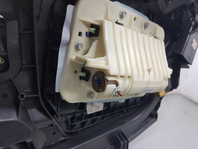 фото №12, Консоль подушка безопасности датчик ремни renault megane iii