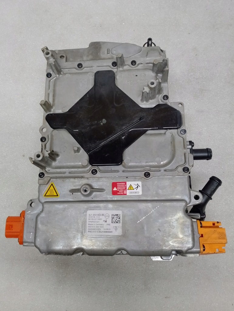 фото №1, Конвертер напряжения porsche taycan audi 9j1959663be