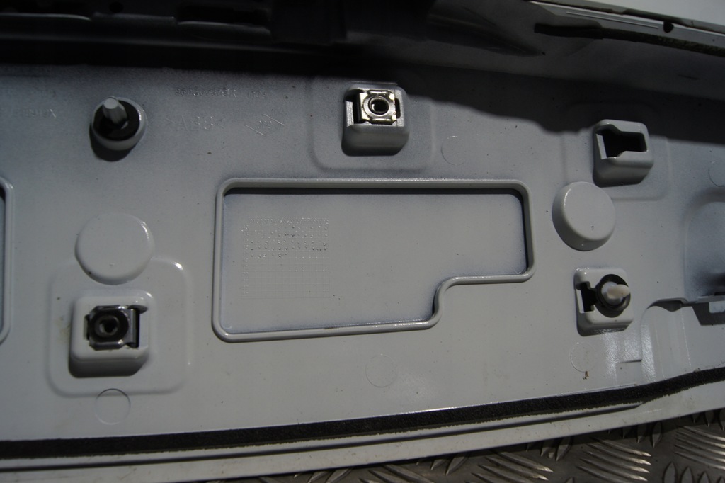 фото №15, Спойлер крышки задняя clio iv 960306579r