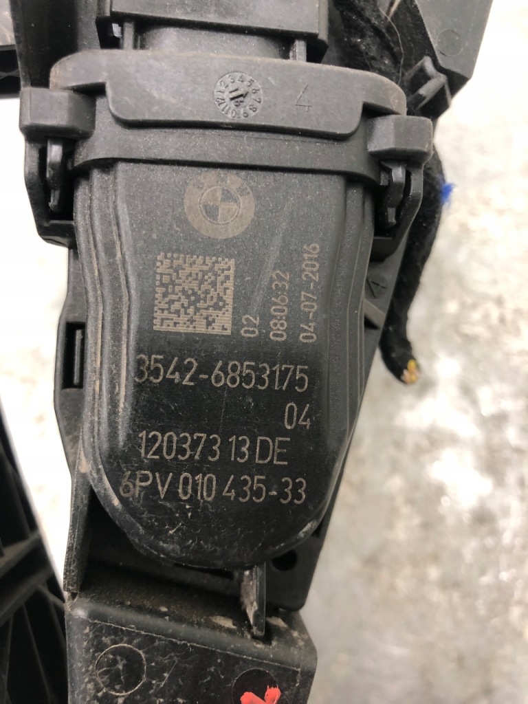 Педаль газу потенціометр bmw f31 6853175 в Україні