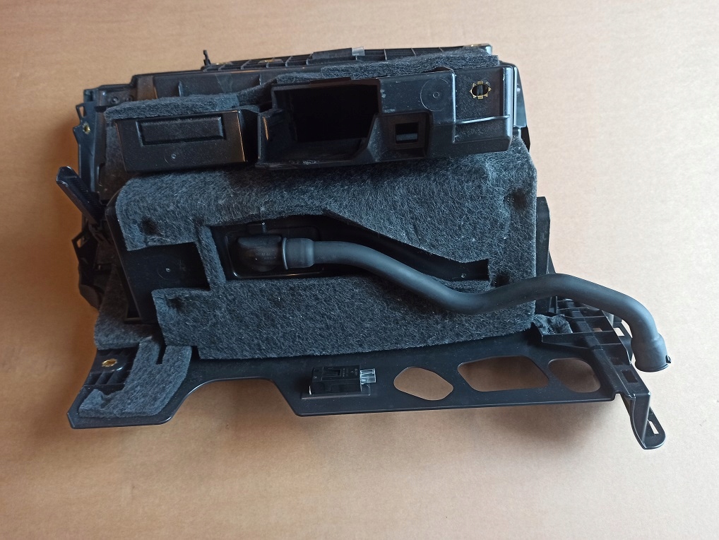 фото №6, Audi q7 4m бардачок пасажира jak новий 4m1857035d europa