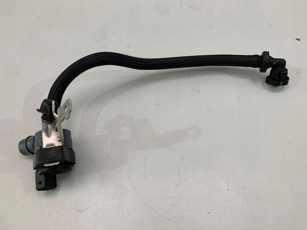 фото №1, Клапан вакуумa bmw 5 g30 4.4i