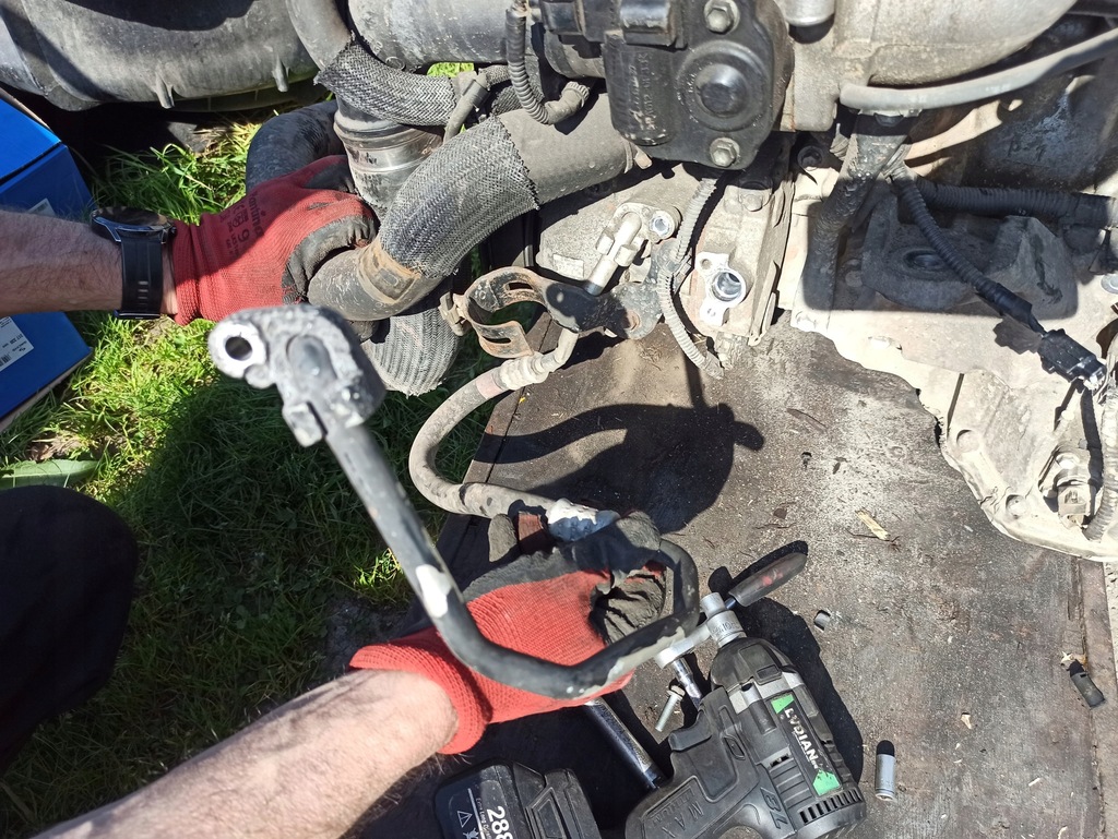 фото №5, Lexus is ii is 2.2d трубка шланг кондиціонера