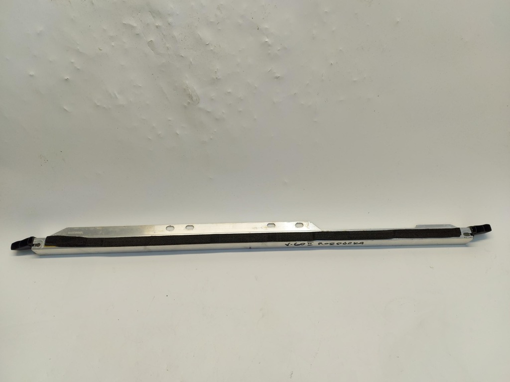 фото №1, Volvo v60 ii розпірка чашка p31420046