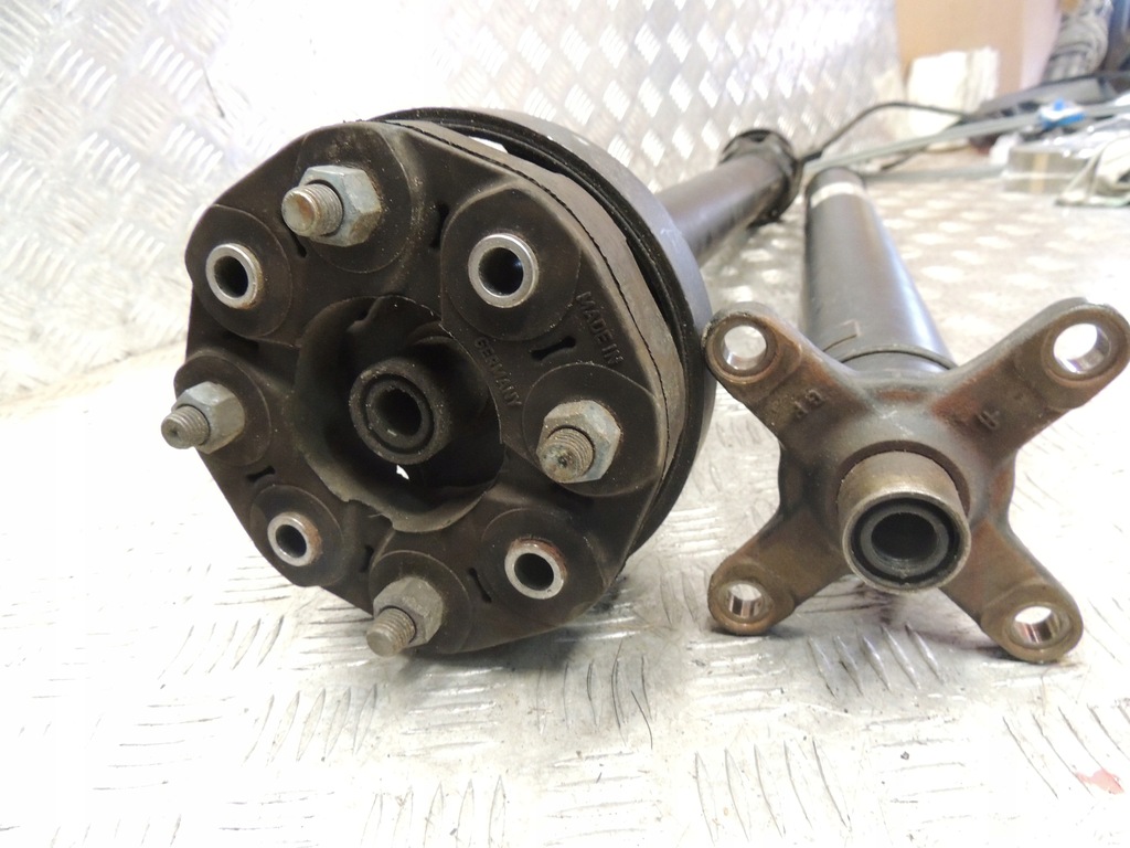 фото №5, Mercedes w205 6.3 amg wał приводной 2054105001