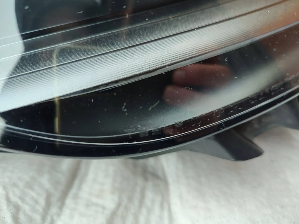 Фара фара праві перед tesla model 3 y fl рестайлінг  2021 full led в Україні