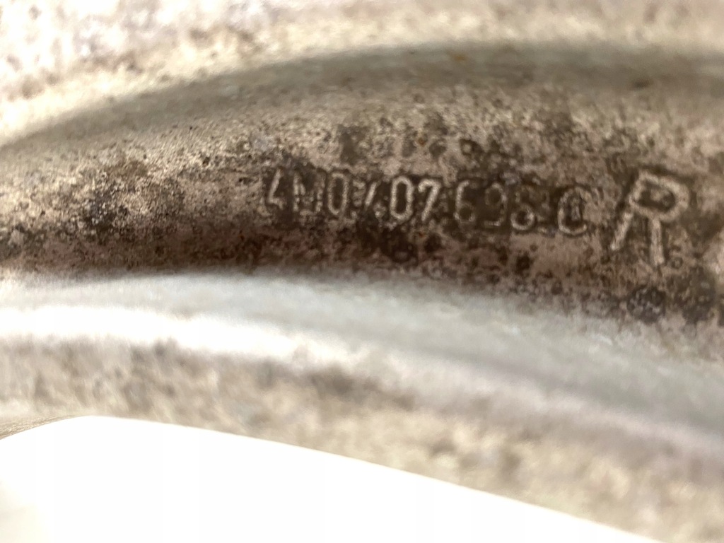 фото №5, Audi q7 4m q8 4m8 urus bentayga touareg поворотный кулак рычаг правая 4m0407560