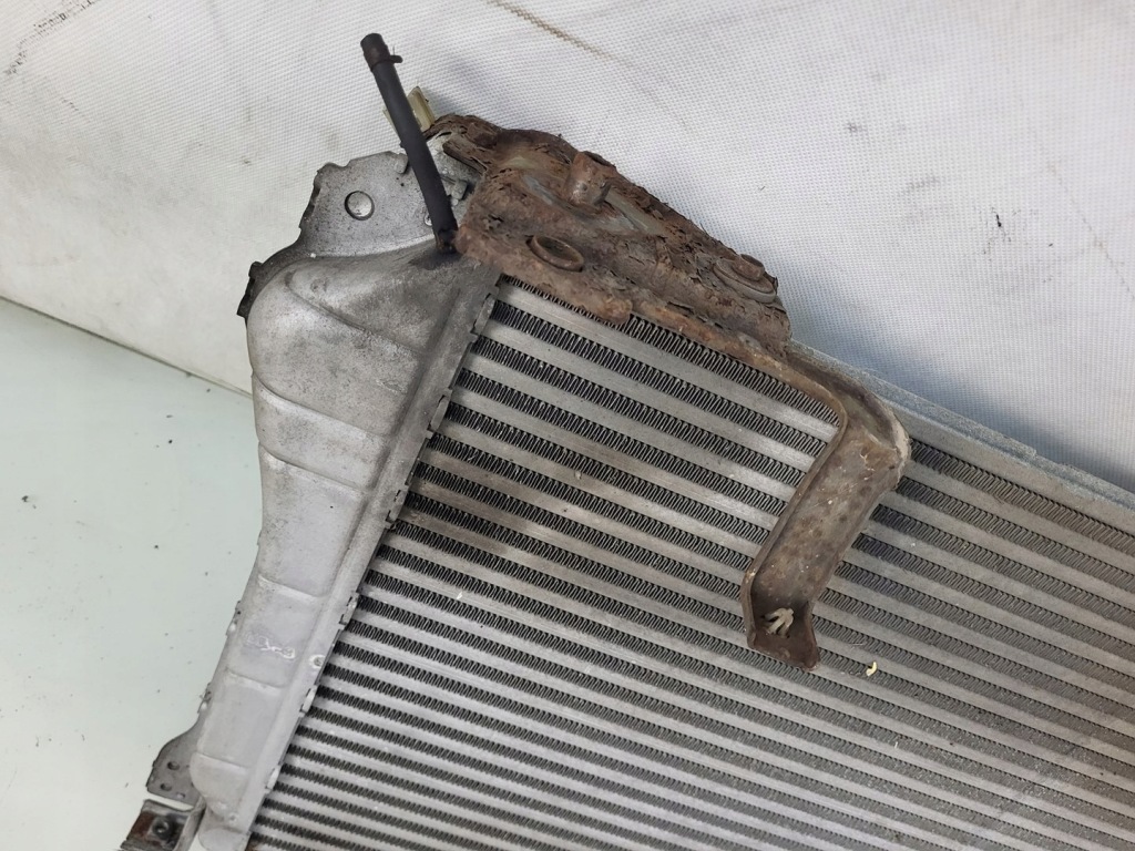 Радиатор воздуха интеркулер toyota auris e15 2.2 d-cat Оригинал