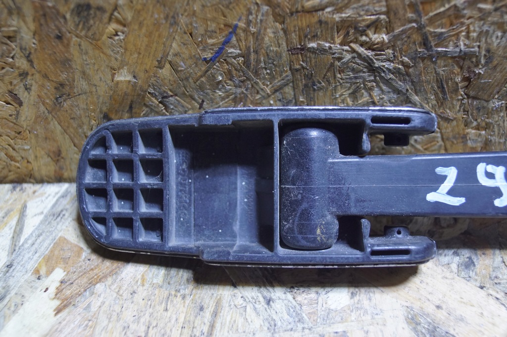 фото №9, Пряжка защёлка резиновый элемент капот hummer h2