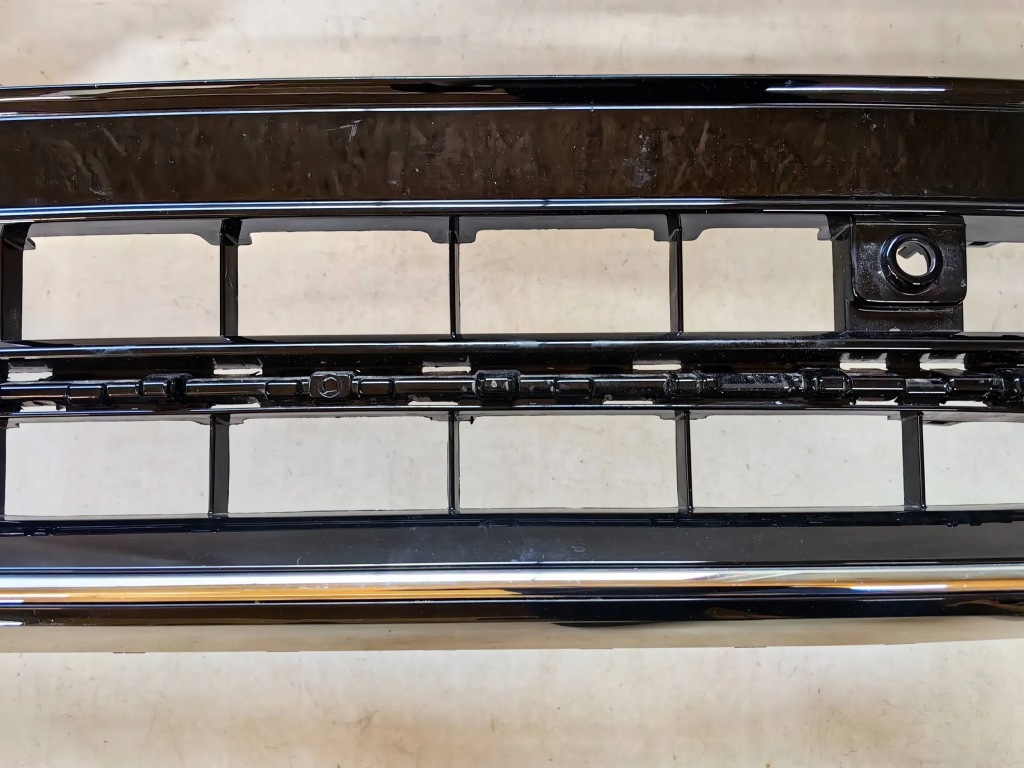 фото №6, Vw tiguan ii lift r-line- решётка нижняя бампера перед