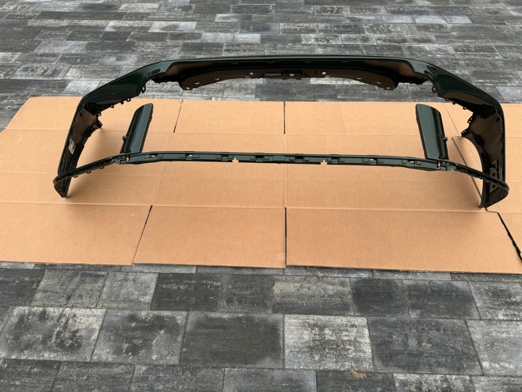 Бампер перед porsche panamera 976 gts 2024 нет клеёный оригинал с Разборки