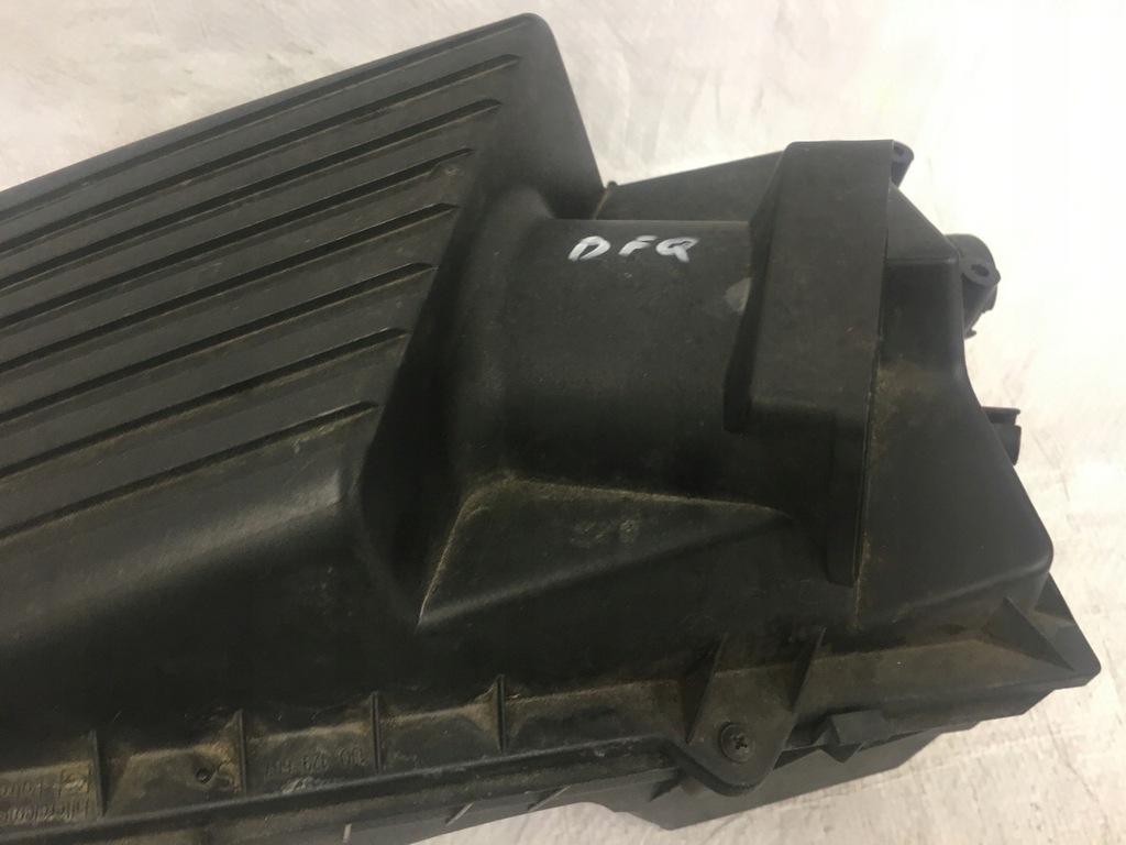 фото №14, Корпус фильтра воздуха skoda octavia 1 i1.6 avu 1j0129607s