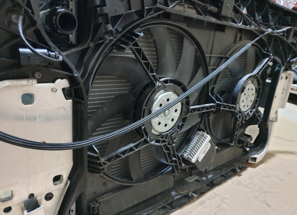 фото №8, Audi a6 c7 2.0 tdi 4g lift kompletny перед ls9r капот бампер крила білий