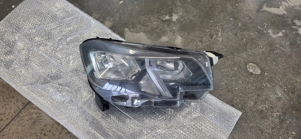 фото №5, Peugeot rifter обычная лампа правая перед фара