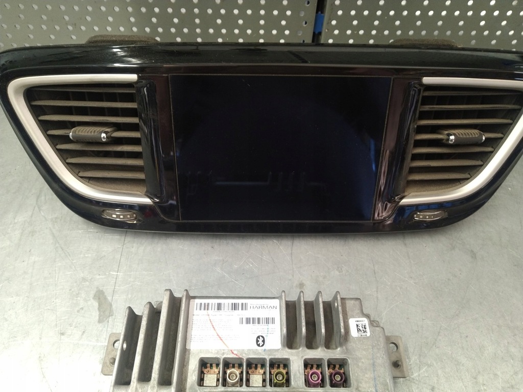 фото №3, Pacifica 2016-2020r радіо uconnect harmann