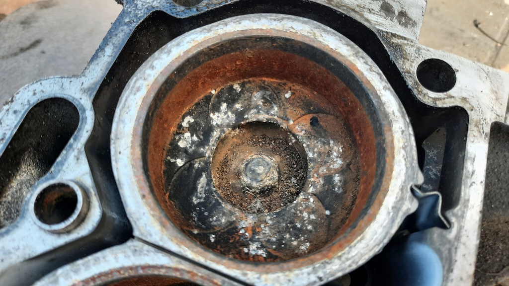 фото №10, Блок двигателя wał d5244t volvo 2.4 d5 185km