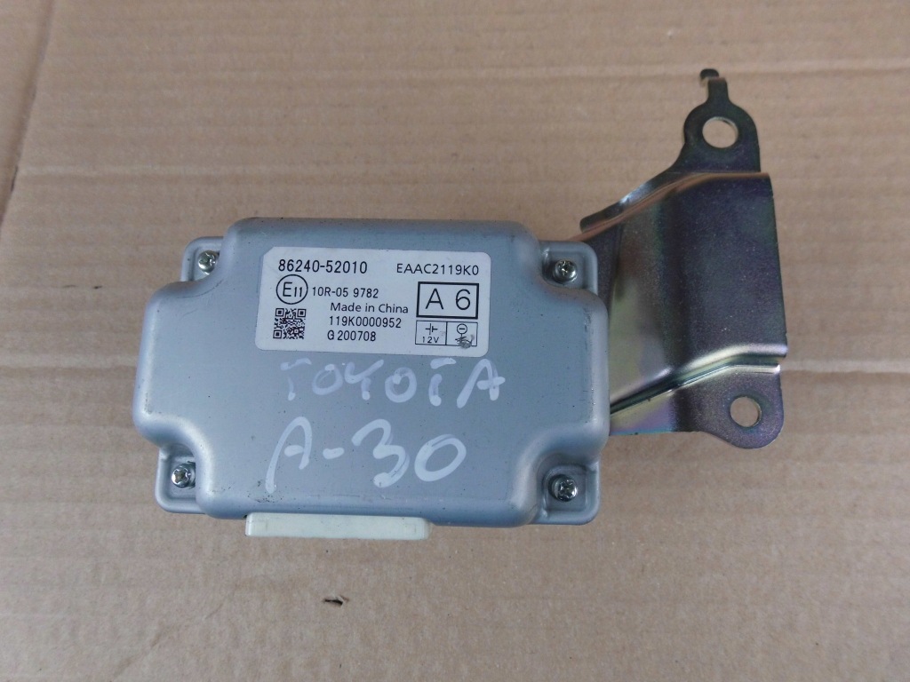 фото №1, Toyota yaris модуль 86240-52010