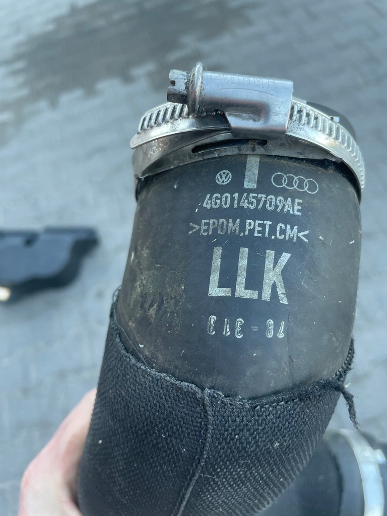 фото №4, Шланг воздуха audi a6 c7 3.0 tdi 4g0145673ah