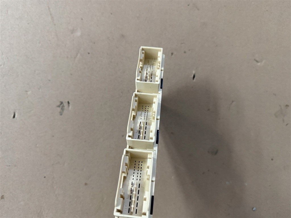 фото №5, Модуль блок управления сиденье водителя a2468200526 mercedes a-klasse w176 w 176