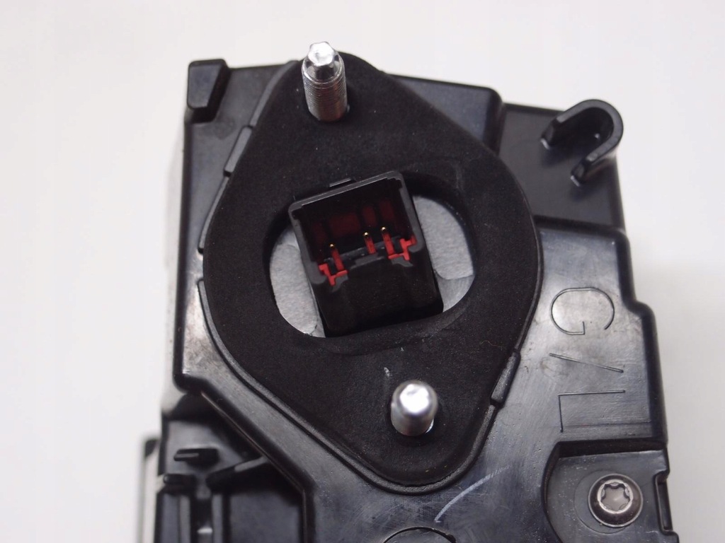 фото №8, Лампа кришки лівий задня evoque ii k8d2-13a421ac