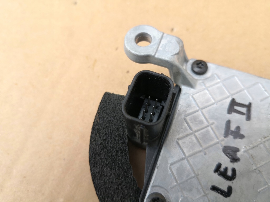 фото №7, Nissan leaf ii 17- радар датчик acc distronic