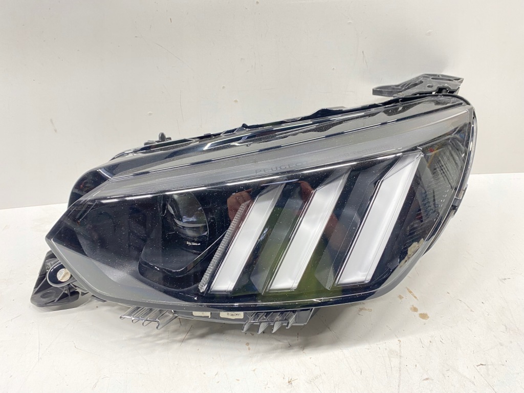 Купить Фара передняя перед левая full led peugeot 208 2 2008 2 2019-