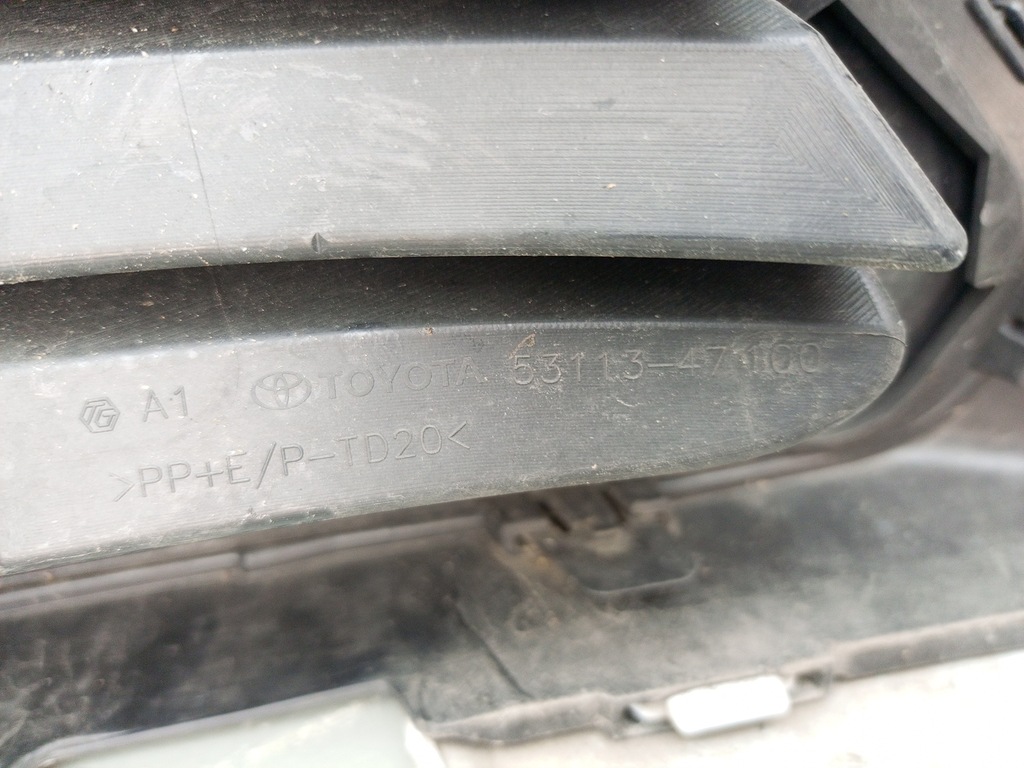 фото №14, Toyota prius v 5 2023- бампер перед передний 53113-47100