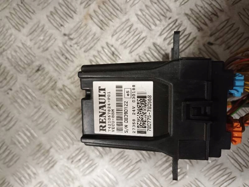 Купить Блок управления vecu-bbm renault dxi premium 7421067824-p01