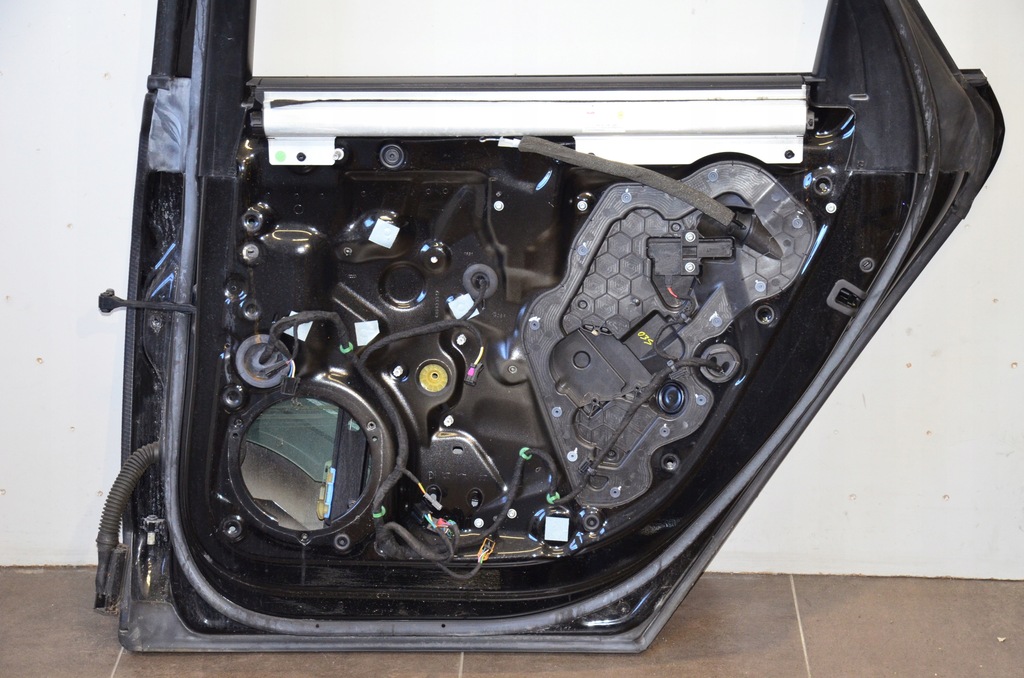 фото №8, Audi a8 d4 4h дверь задние правое чёрные