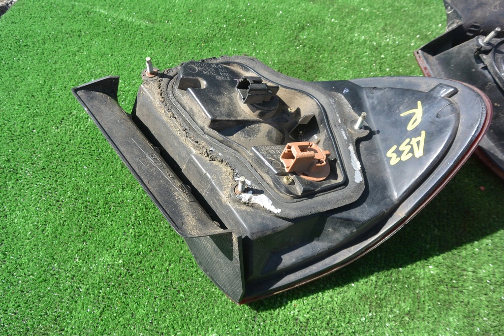 фото №11, Nissan maxima a33 лампа задняя левая правая крыло