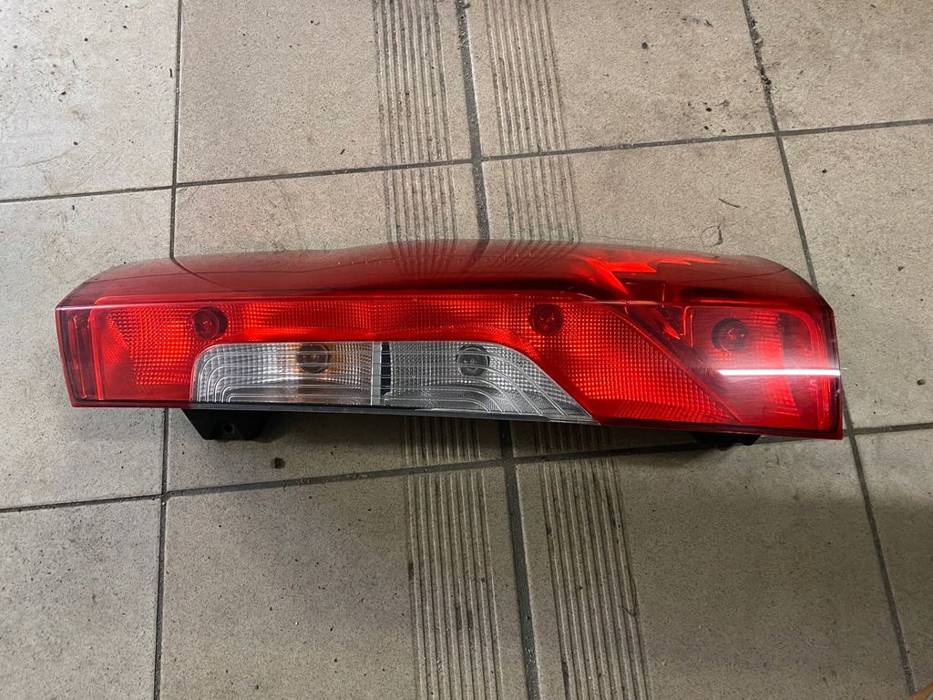 фото №1, Mercedes sprinter 907 910 лампа права задня 9108200100 оригінал