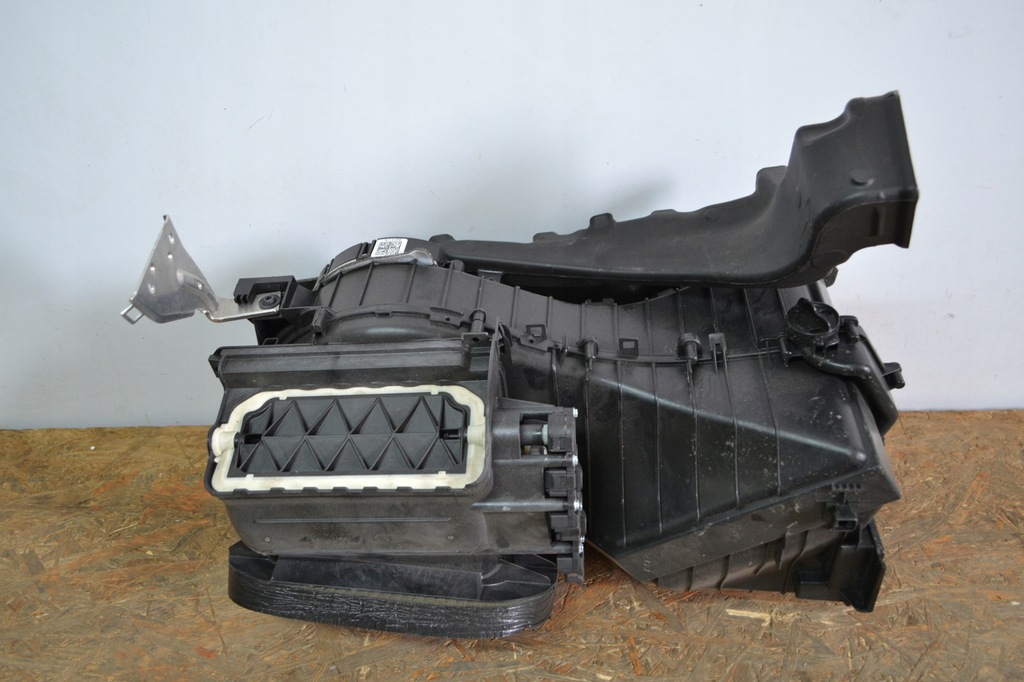 фото №1, Audi a5 8t двигун вентилятор 8t0820521f