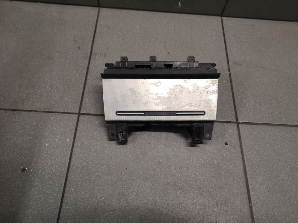 фото №1, Пепельница 2 din audi a4 b6 8e0857951g