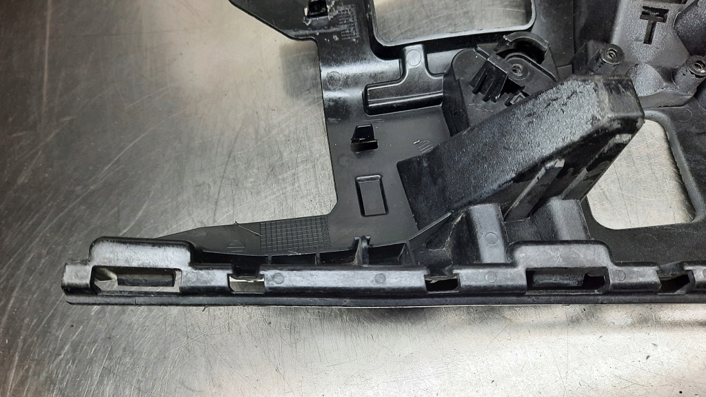 Направляющая бампера левый перед 31425001 volvo v40 ii 12- Цена