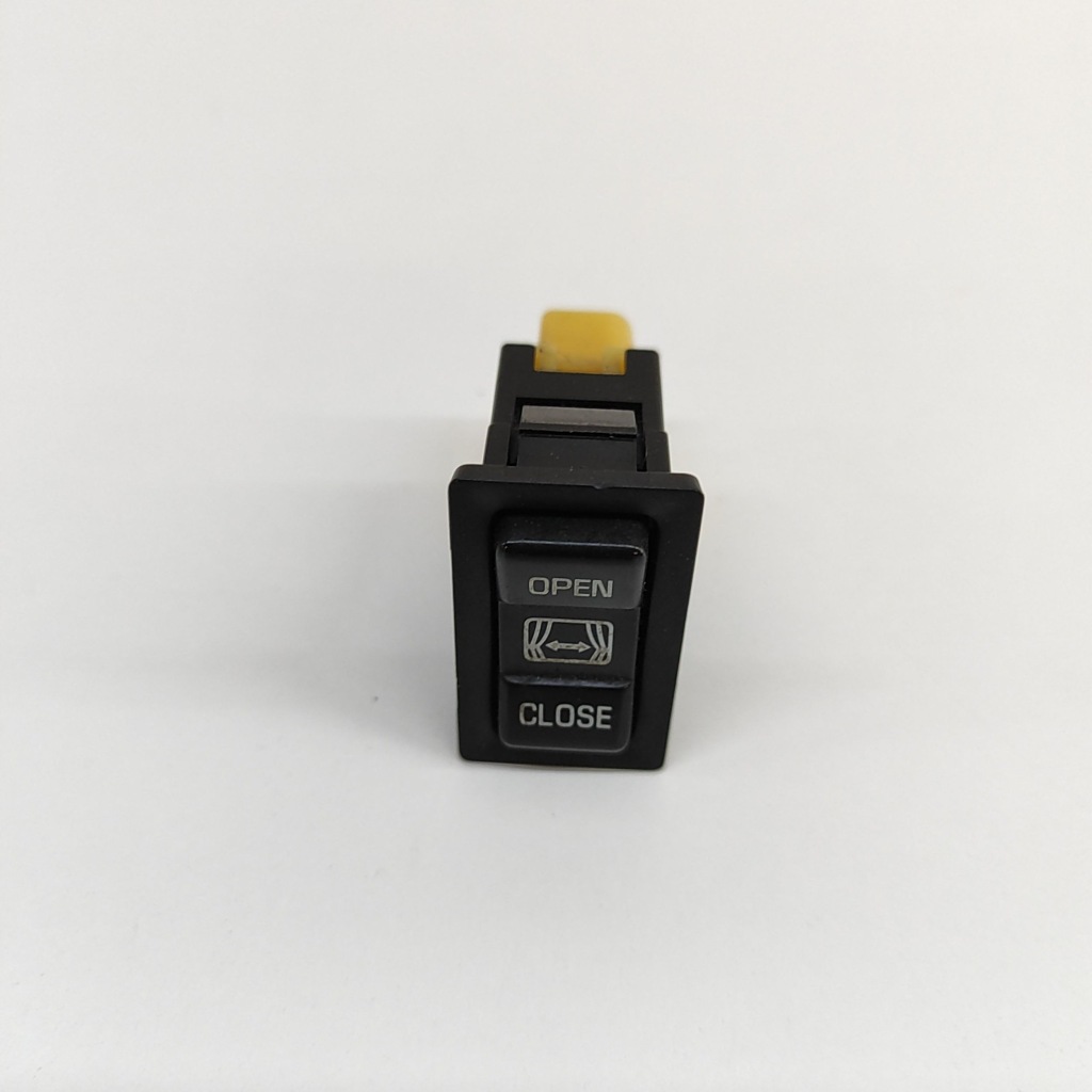 фото №1, Toyota hiace h50, h60, h70 2001 другое переключатели i кнопки