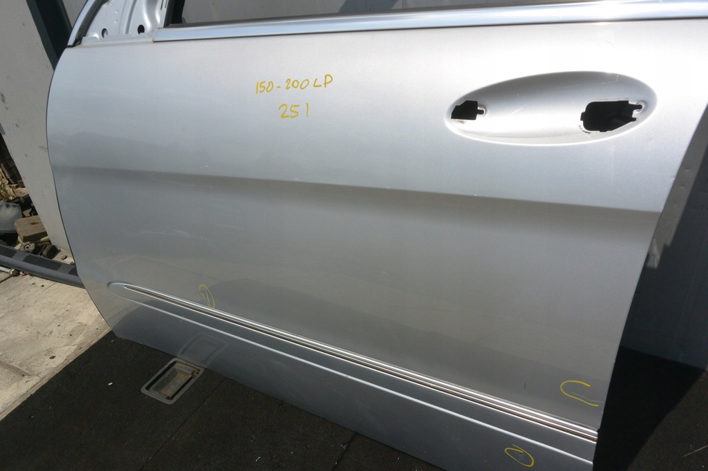 фото №4, Двері ліва перед mercedes r-klasa w251 775 c775