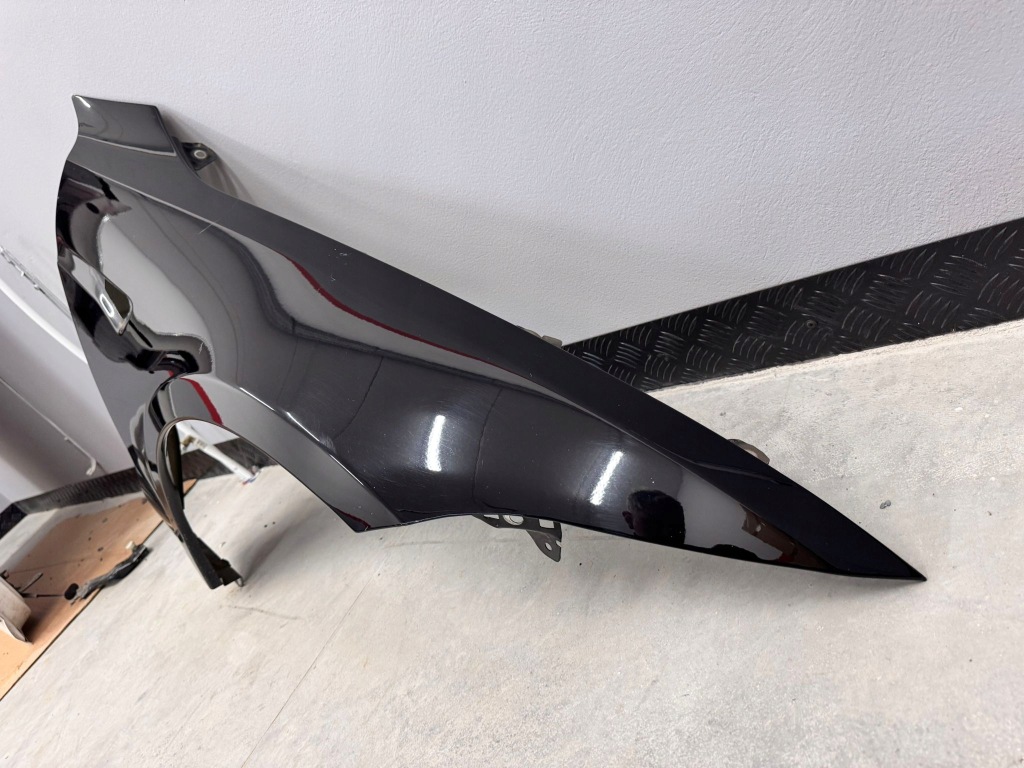 Tesla s 12- крило правий перед передній Ціна