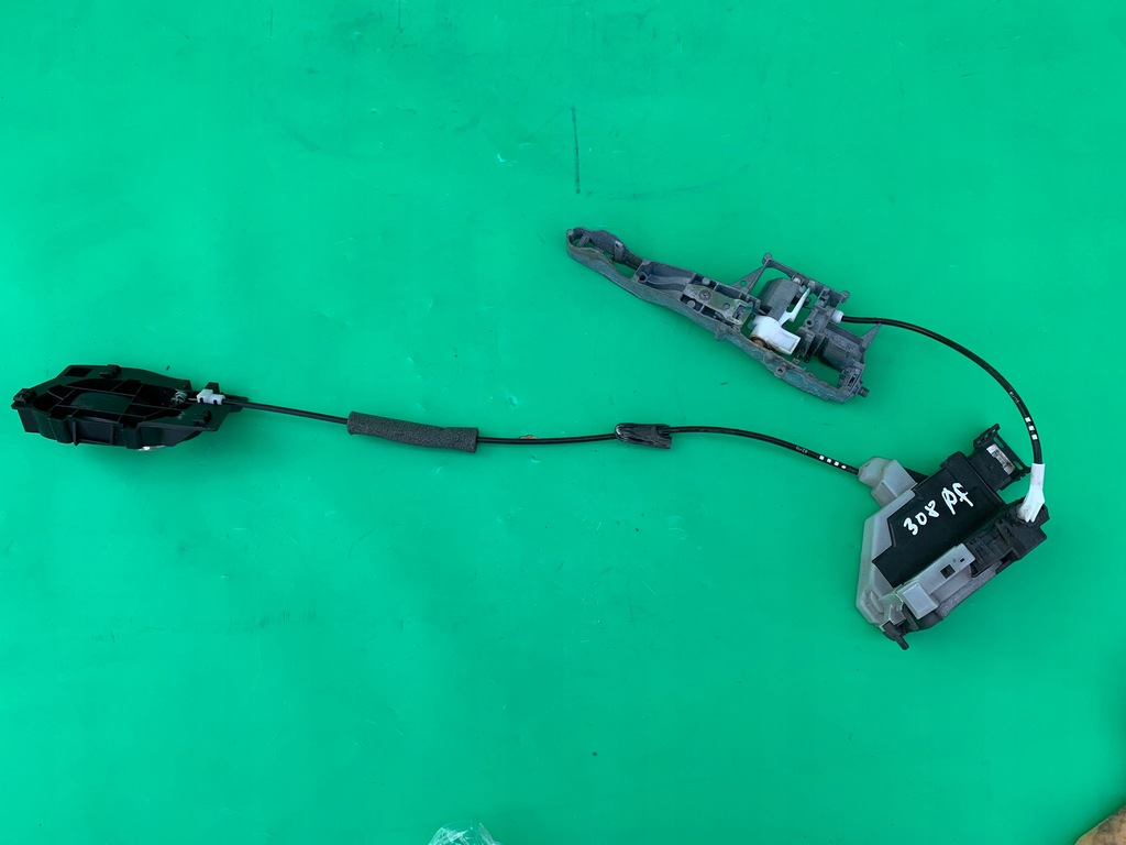 фото №1, Замок дверь правый передний peugeot 308 i t7 07- eu