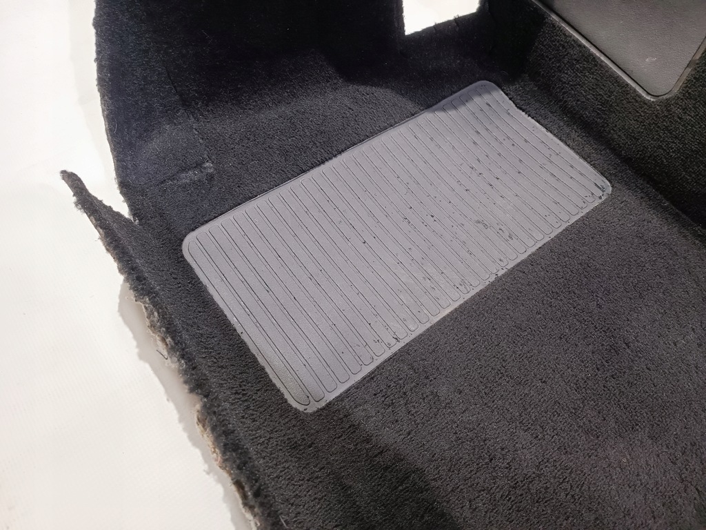 фото №6, Коврик обшивка левый перед chevrolet corvette c5