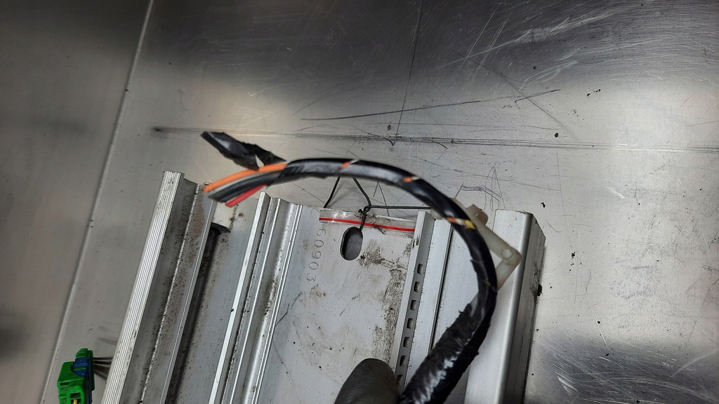 фото №4, Напрямна підлокітник renault scenic ii 03-05r