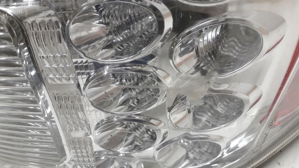 фото №14, Subaru impreza 3 iii gh 07- лампа права задня led