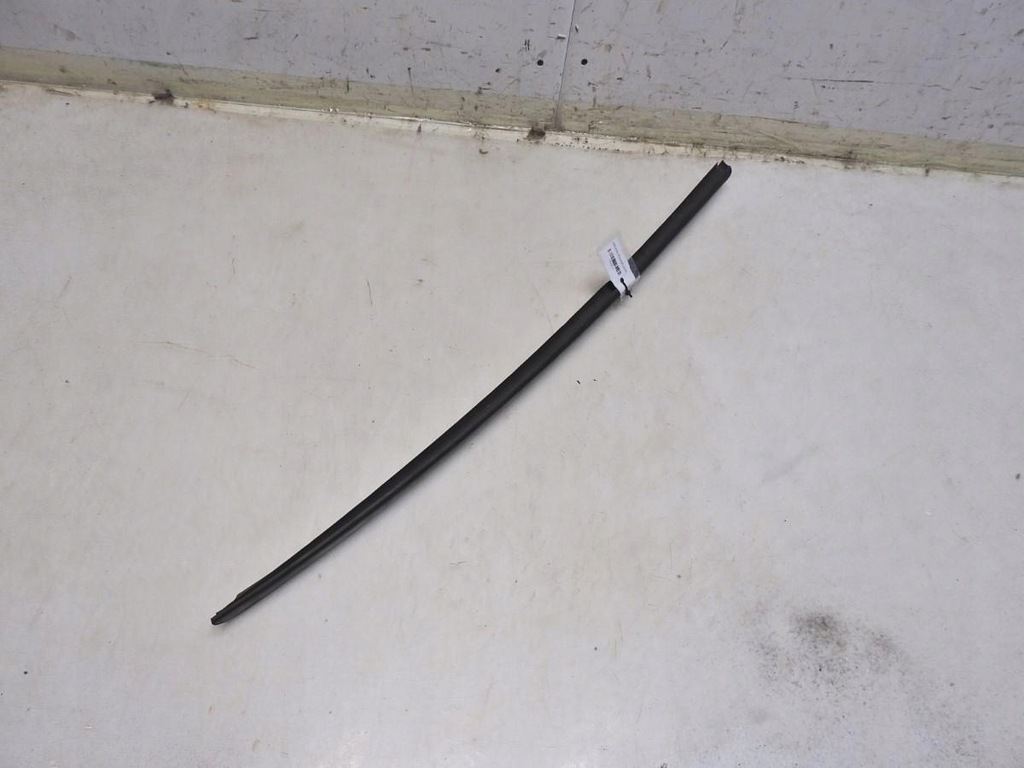 фото №8, Молдинг скло лобове audi a4 b8 8k0854328