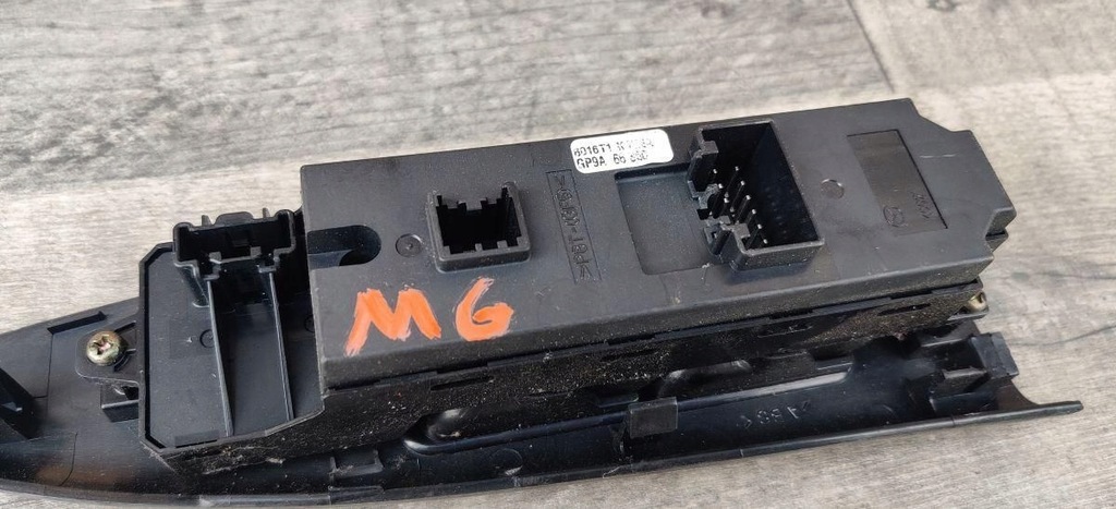 фото №2, Переключатель окон ручка дверь mazda 6 gg 2001 gp9a