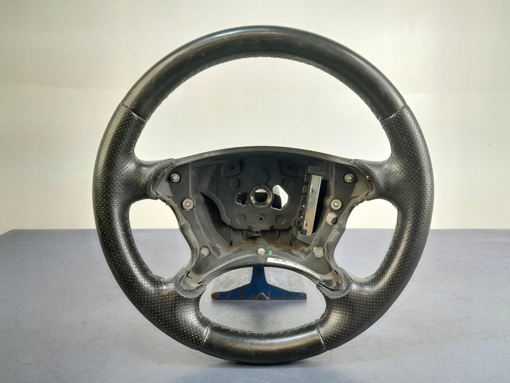 фото №1, Mercedes e w211 lift воздуховод кожа