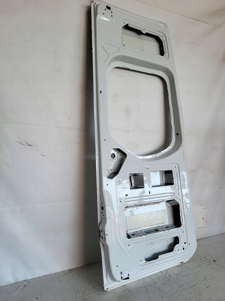 фото №15, Mercedes sprinter tourer w907 дверь левая задние задняя