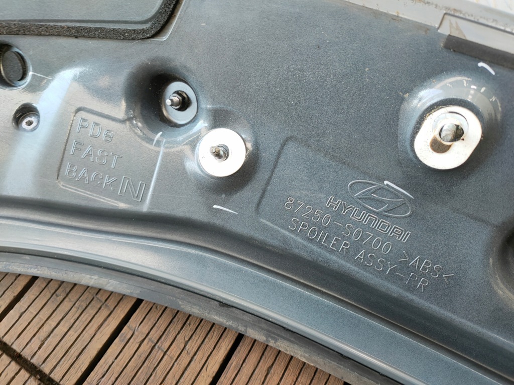 Hyundai i30 iii i30n 16-23 fastback спойлер спойлер задній кришки 87250-s0700 Зі Шроту