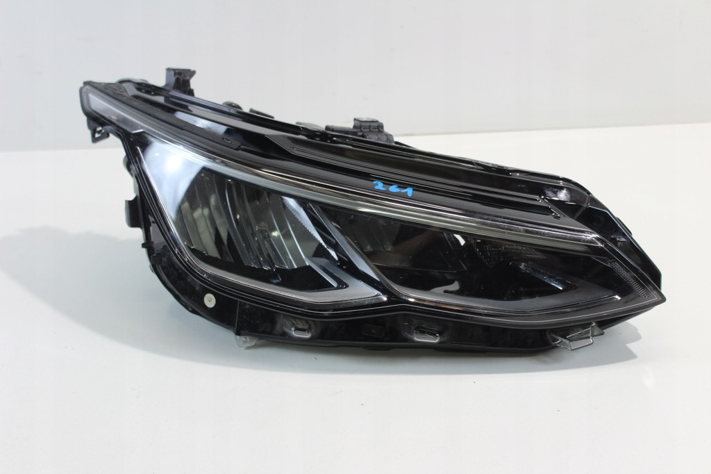 фото №1, Лампа правая перед vw golf 8 viii led full led