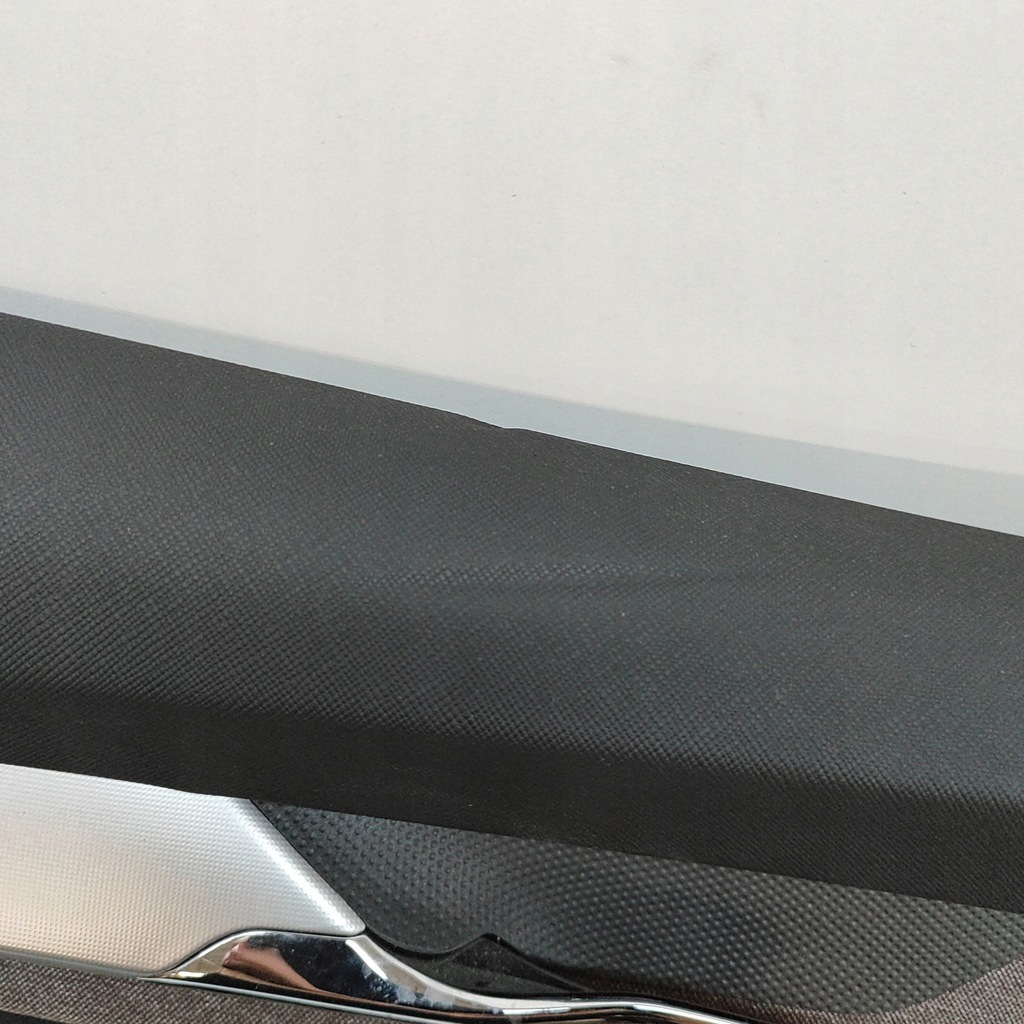 фото №5, Skoda enyaq iv 2021 левая сторона обшивки / обшивка дверь передних