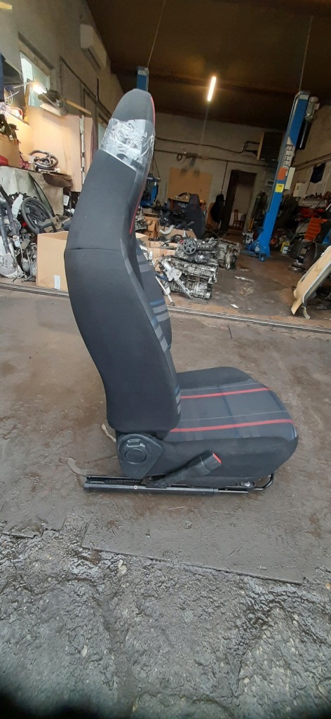 Сиденье левая перед передний peugeot 108 Недорого