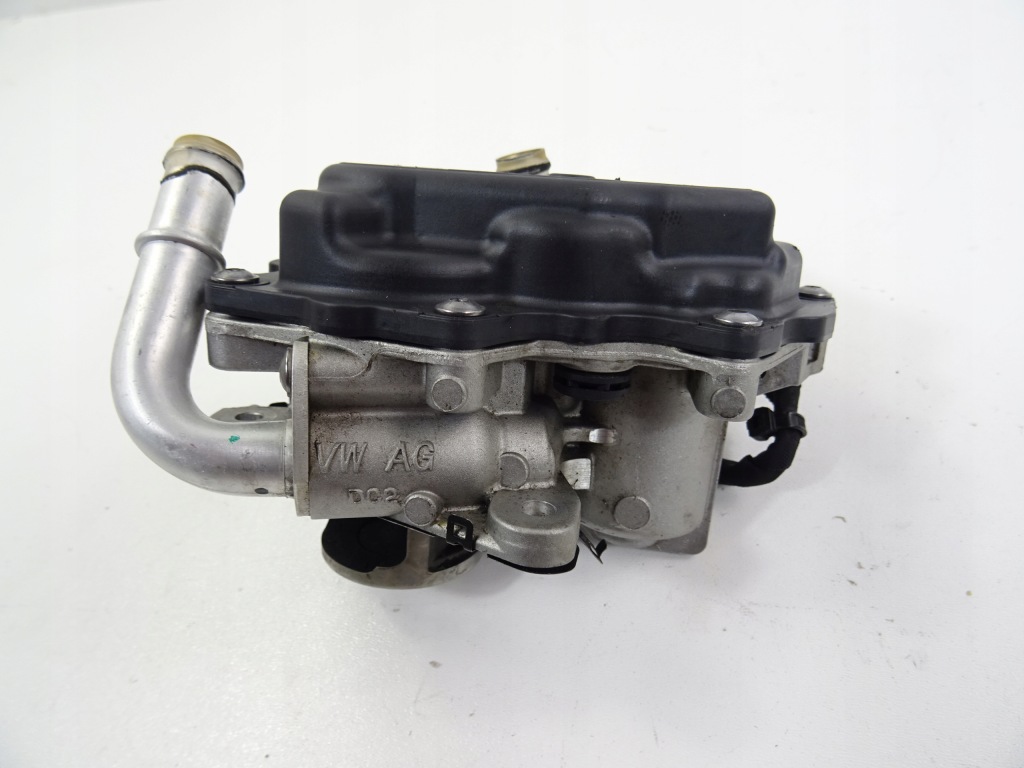 фото №4, Vw t-roc 1.6 tdi клапан egr 04l131501s колодка 2017-